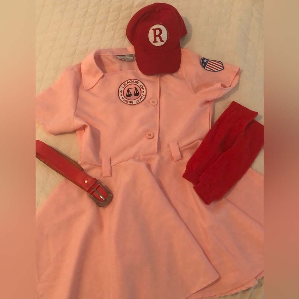 A League of Their Own costume.